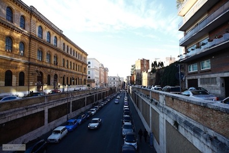 streets of Rome near colosseum 罗马街头 - not an illusion productions