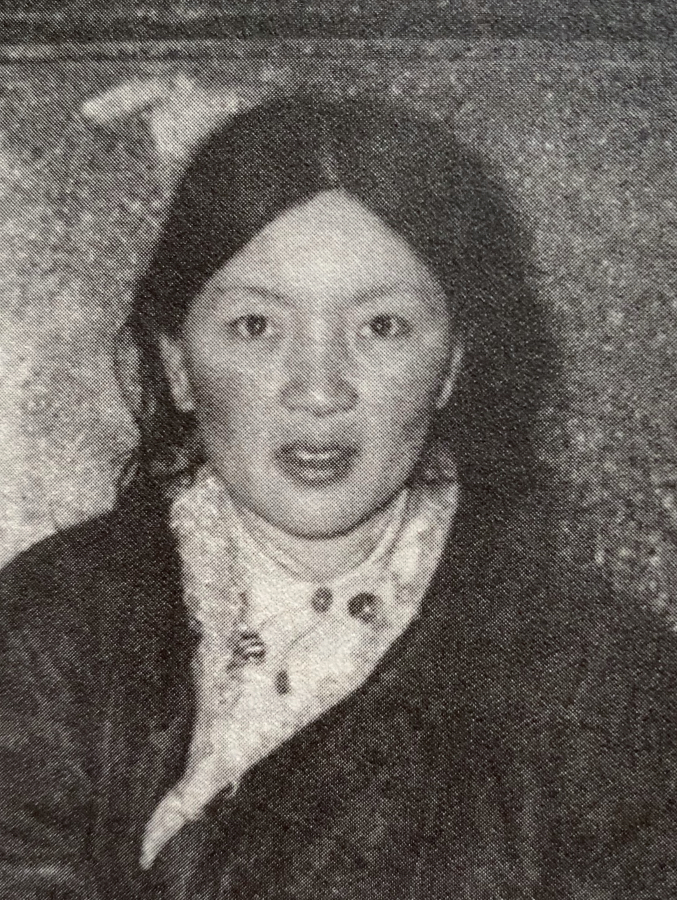 Tsering Wangmo (Tselu) - mother of SOgyal Rinpoche & 7th Dzogchen Rinpoche 慈玲旺嫫