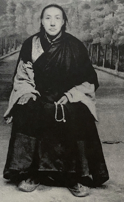 顶果钦哲仁波切在拉萨相馆 Dilgo Khyentse Rinpoche